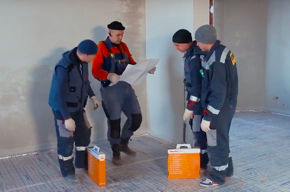 Монтажники теплых полов Терм на объекте